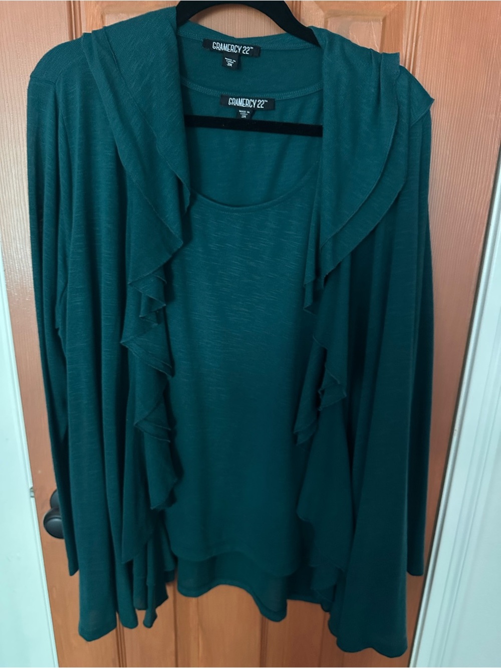 Women's Gramercy 22 Hunter Green 2 pc Ruffle Open Cardigan